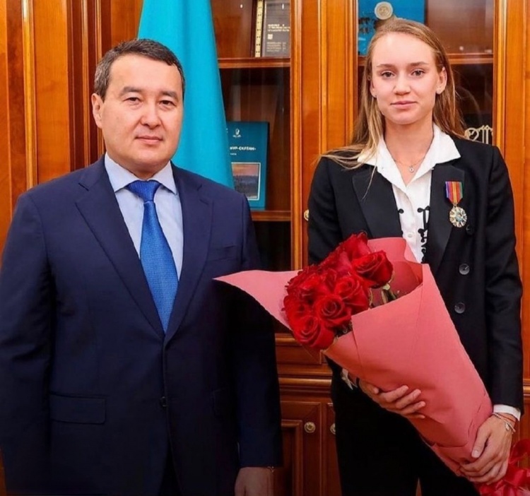 在这个瞬间 在这个瞬间