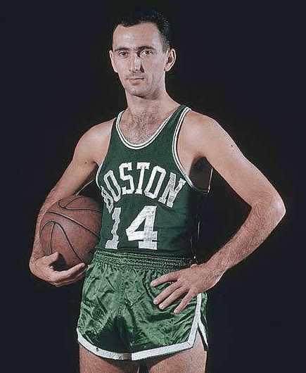 依的赛场画 依的赛场画